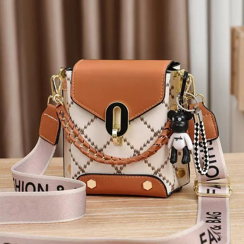 SimpleSling™ Crossbody Bag 👜 — Lightweight, Stylish & Everyday Ready
